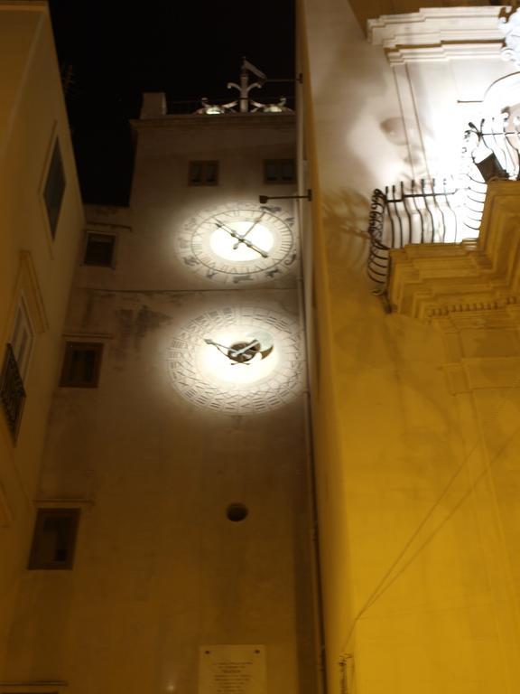 Arco Dell'orologio Frühstückspension